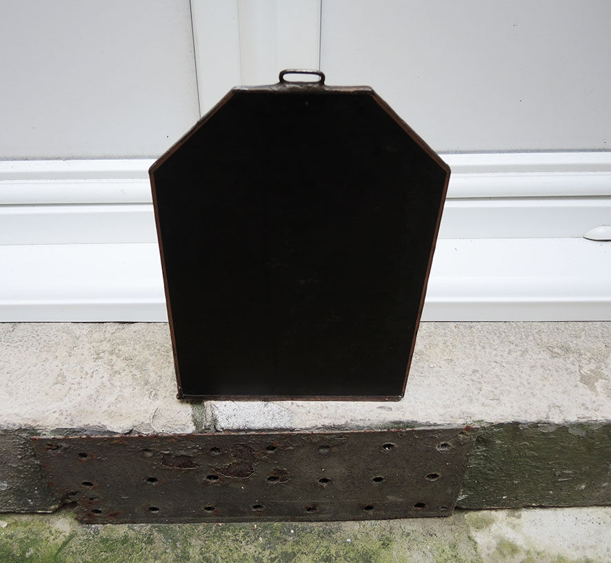Old mini octagonal wall display