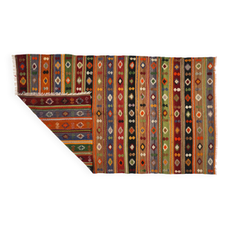 Tapis Kilim Vintage à Rayures Colorées – 163 x 276 cm