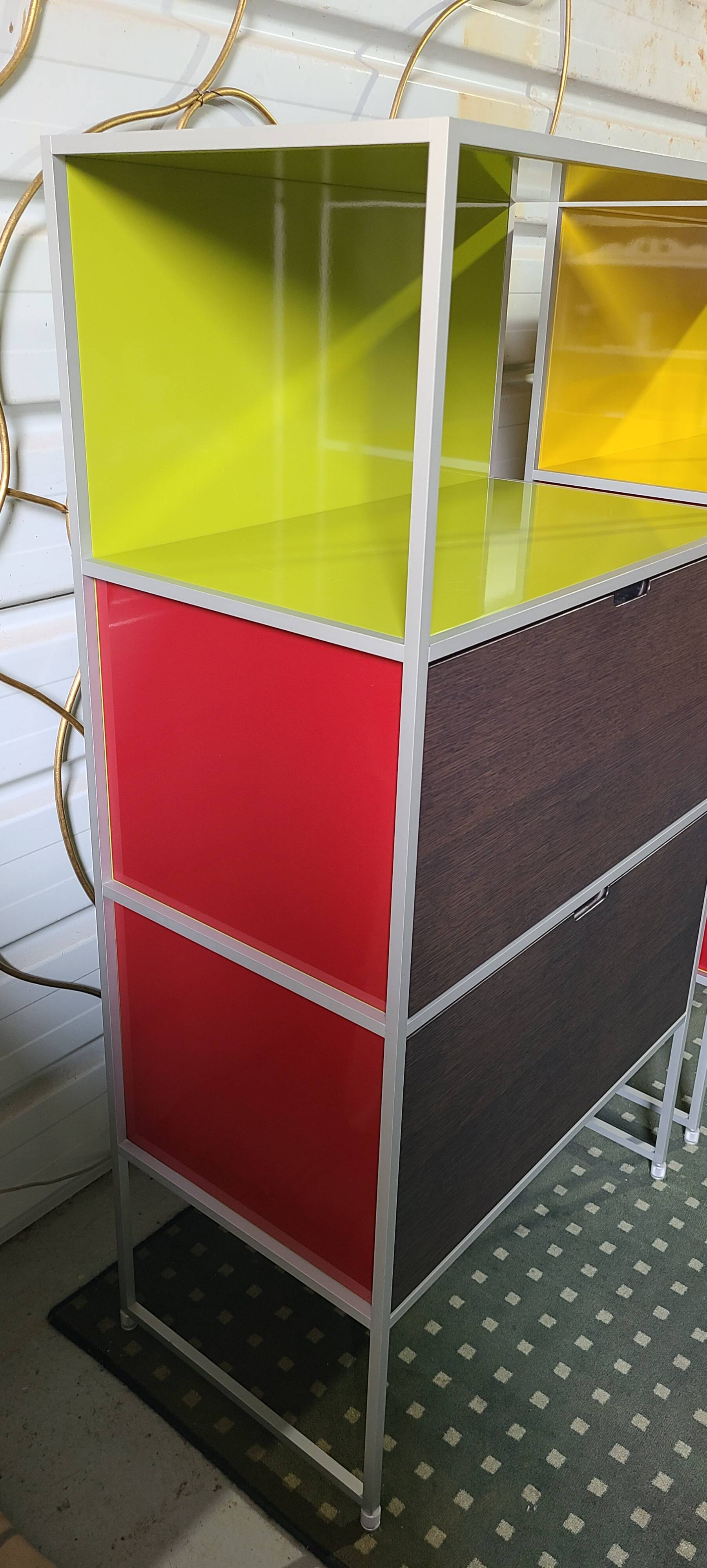 Libraries of B&B Italia, 2005