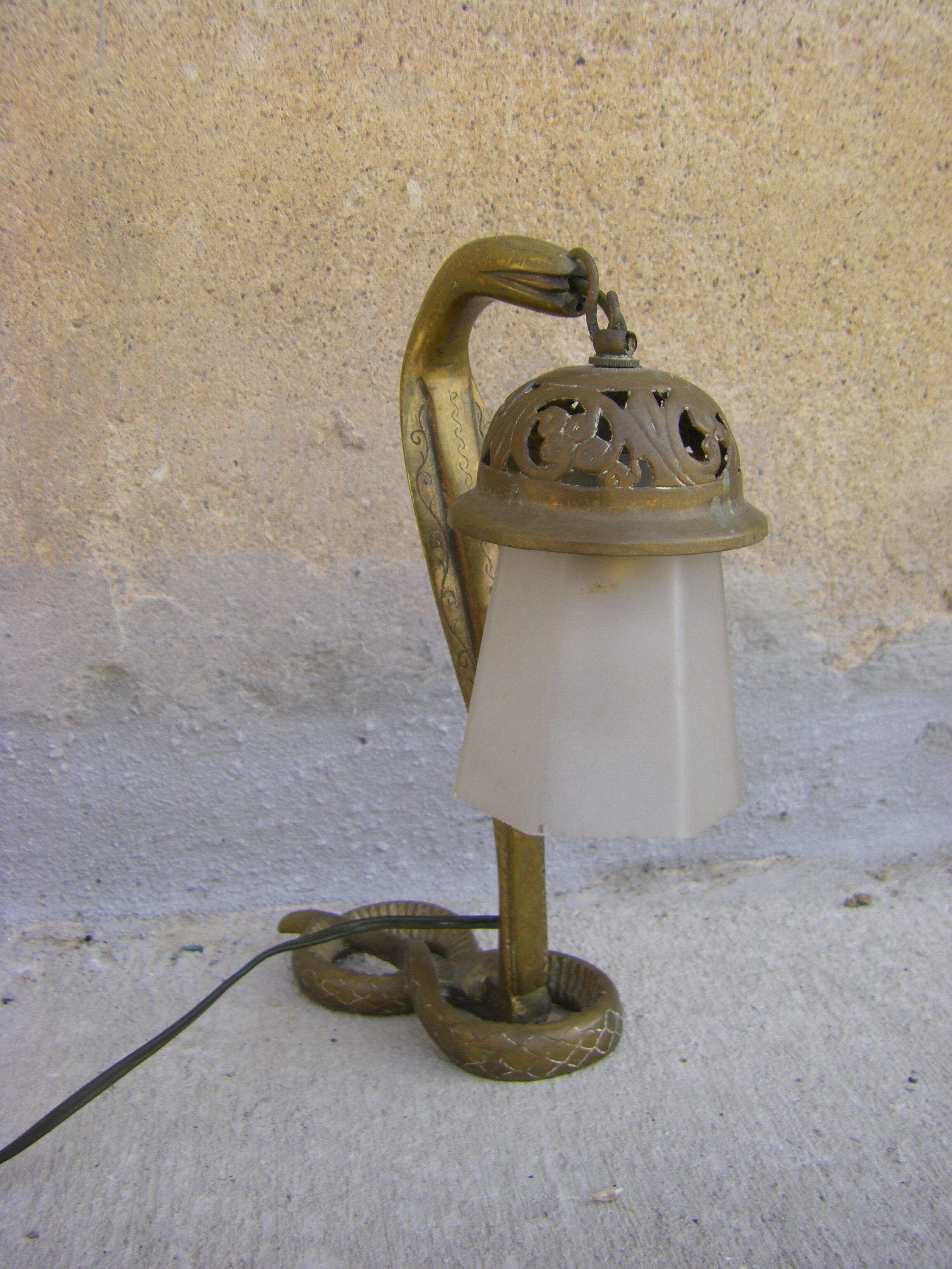 Lampe serpent en bronze orientale