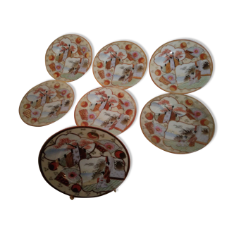 7 assiettes en porcelaine  15,5 cm