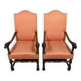 Paire de fauteuils style Louis XIII en noyer sculpté vers 1850
