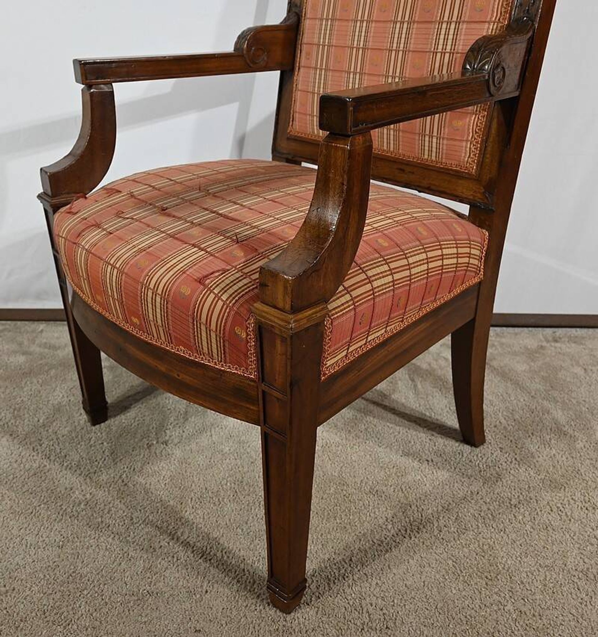 Fauteuil en Acajou Massif, époque Directoire – Début XIXe