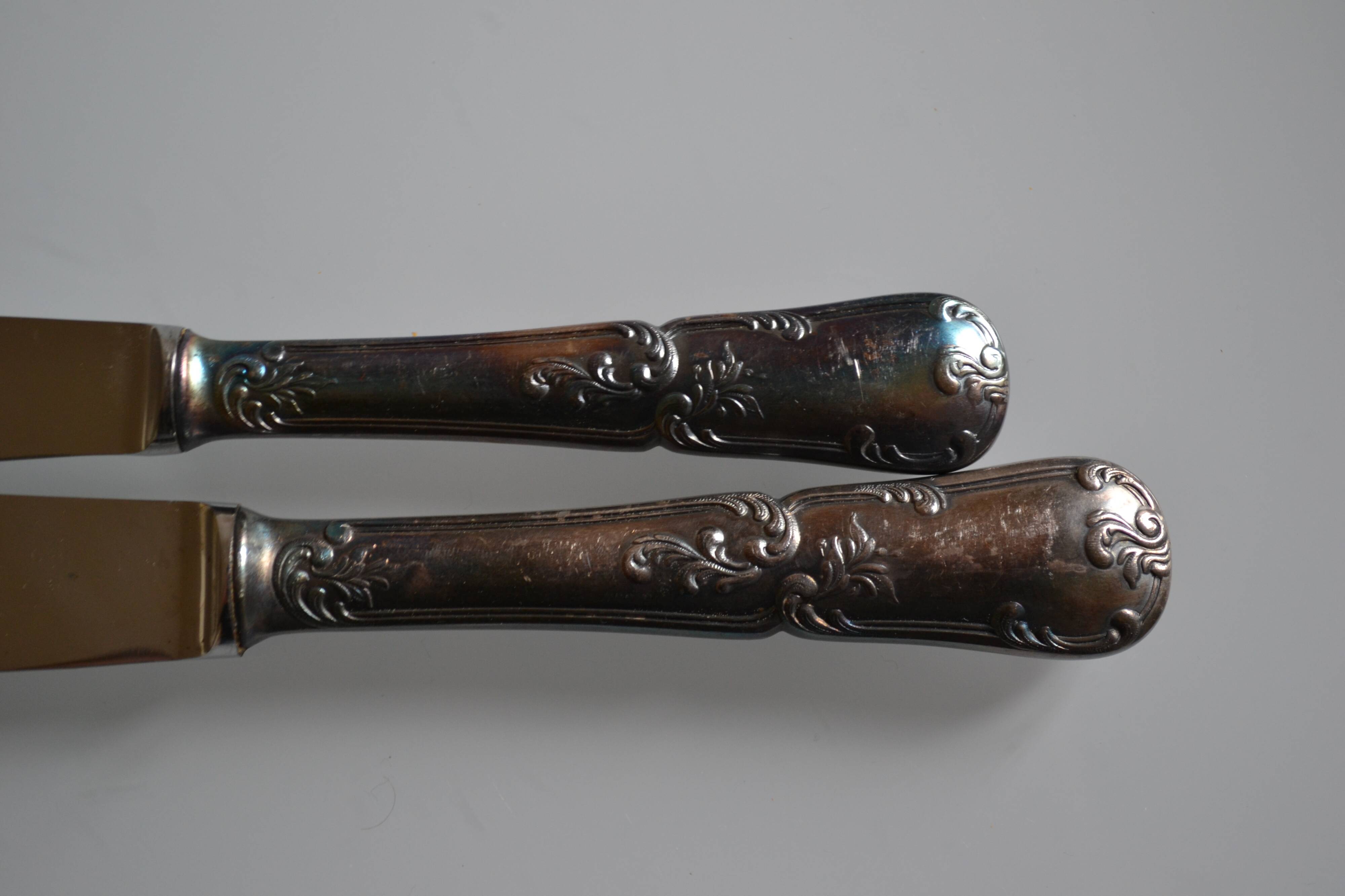 24 TABLE & DESSERT KNIVES SILVER METAL GOLDFORFER FRIONNET FRANCOIS LOUIS XV