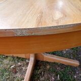 Round table