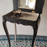 Table de toilette