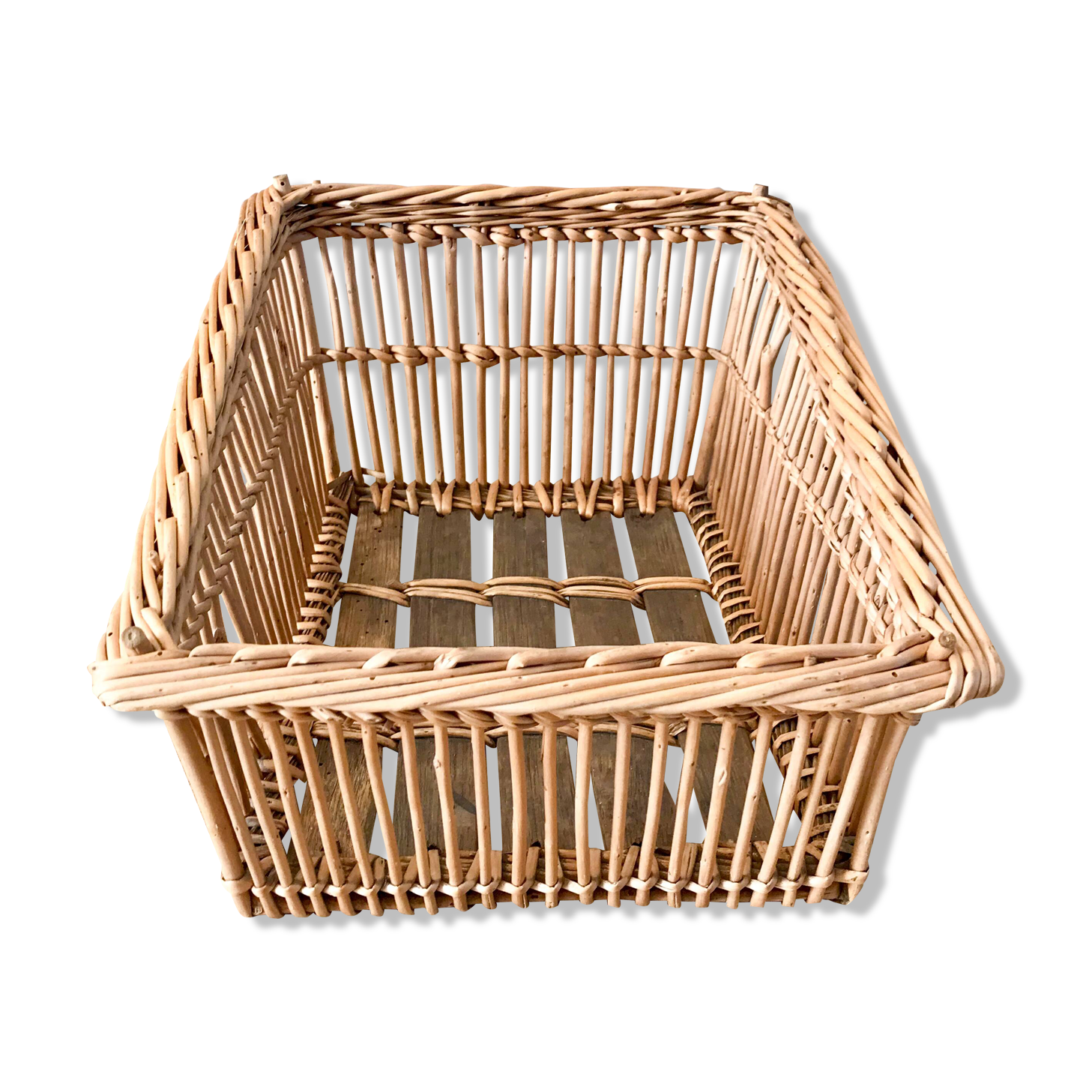 vintage wicker / rattan basket from the 70s