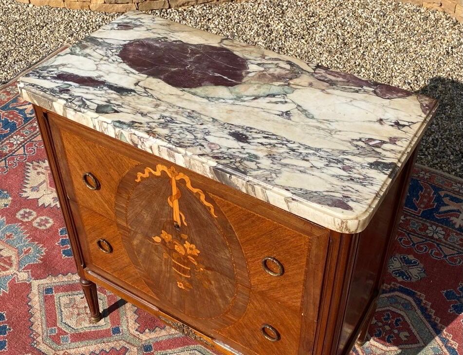 Dresser marquetry and bronze Louis XVI style
