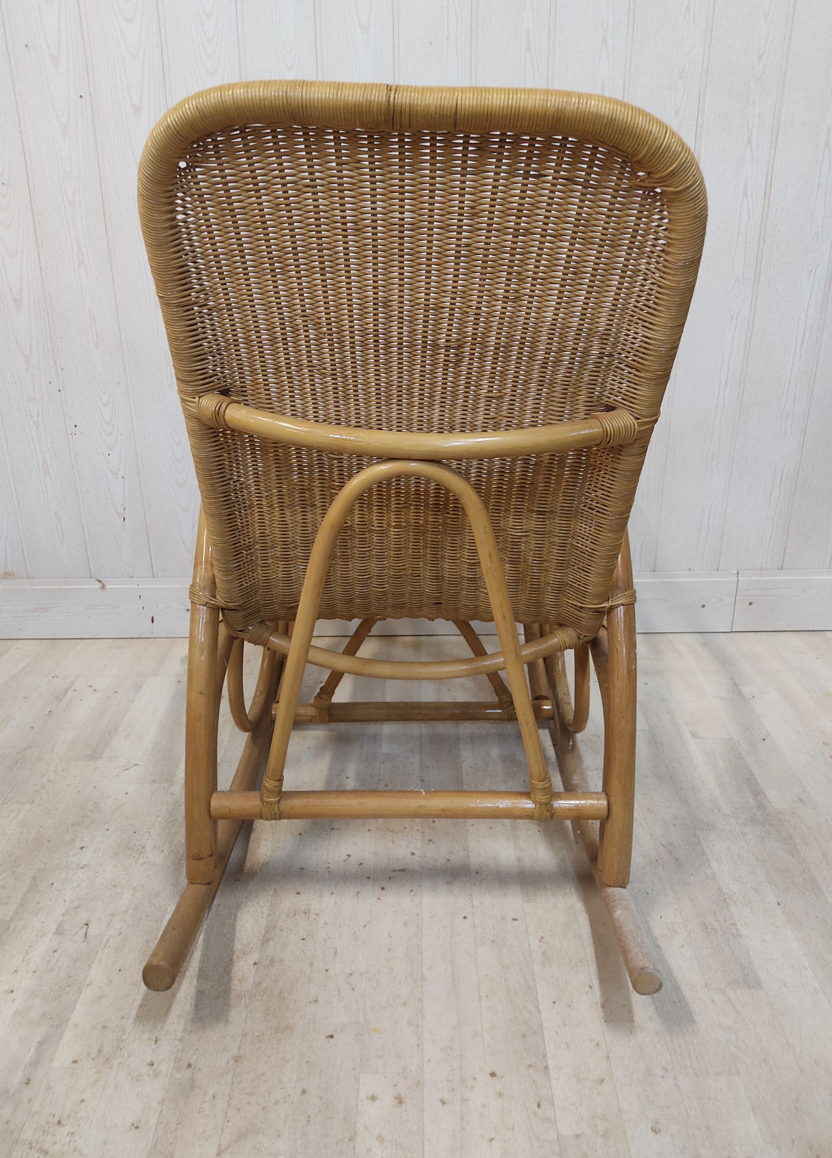 Rocking flesh adult wicker and bamboo