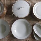 Porcelain presentation with white gold edging