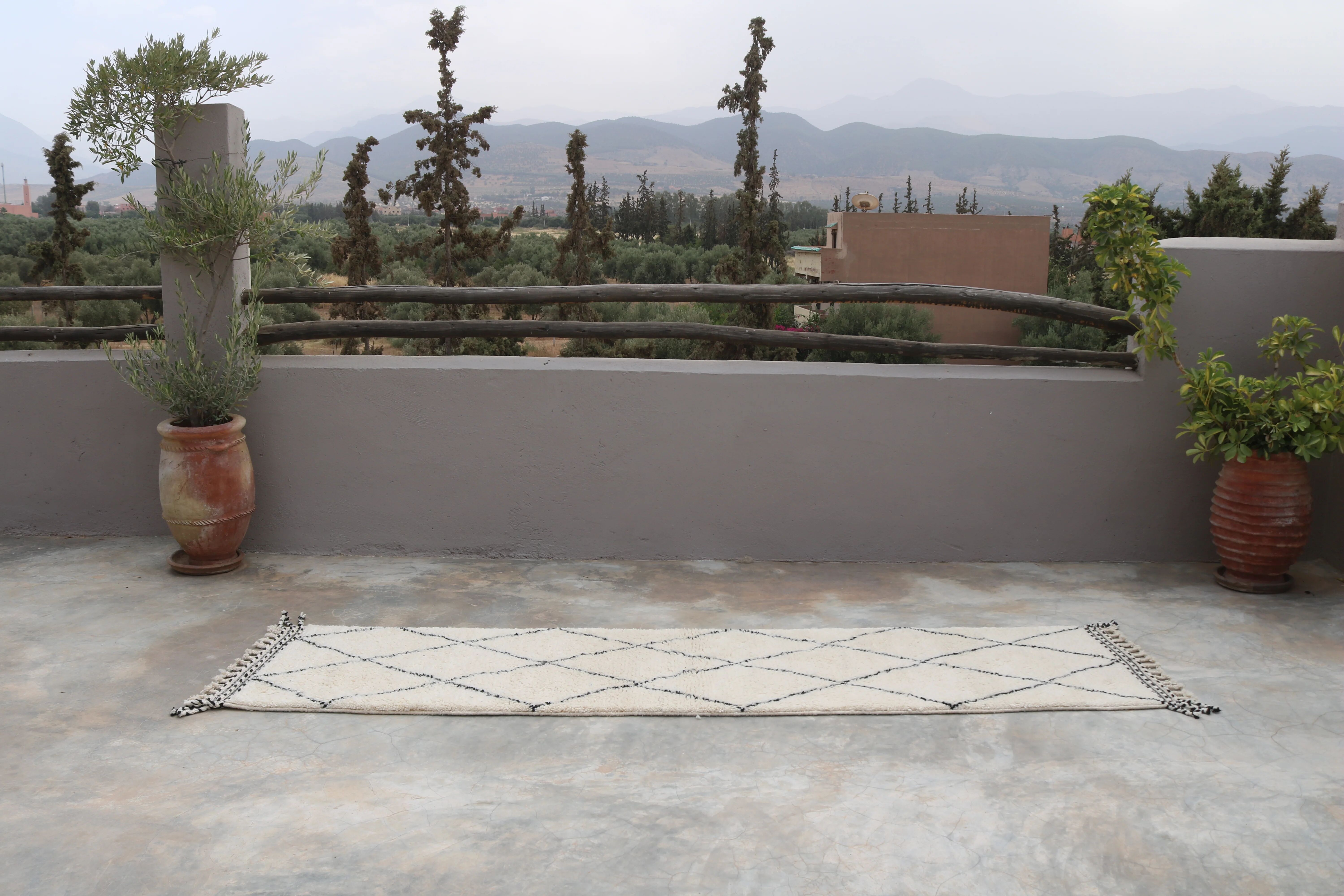 Beni Ouarain rug, 305 x 80 cm - R314