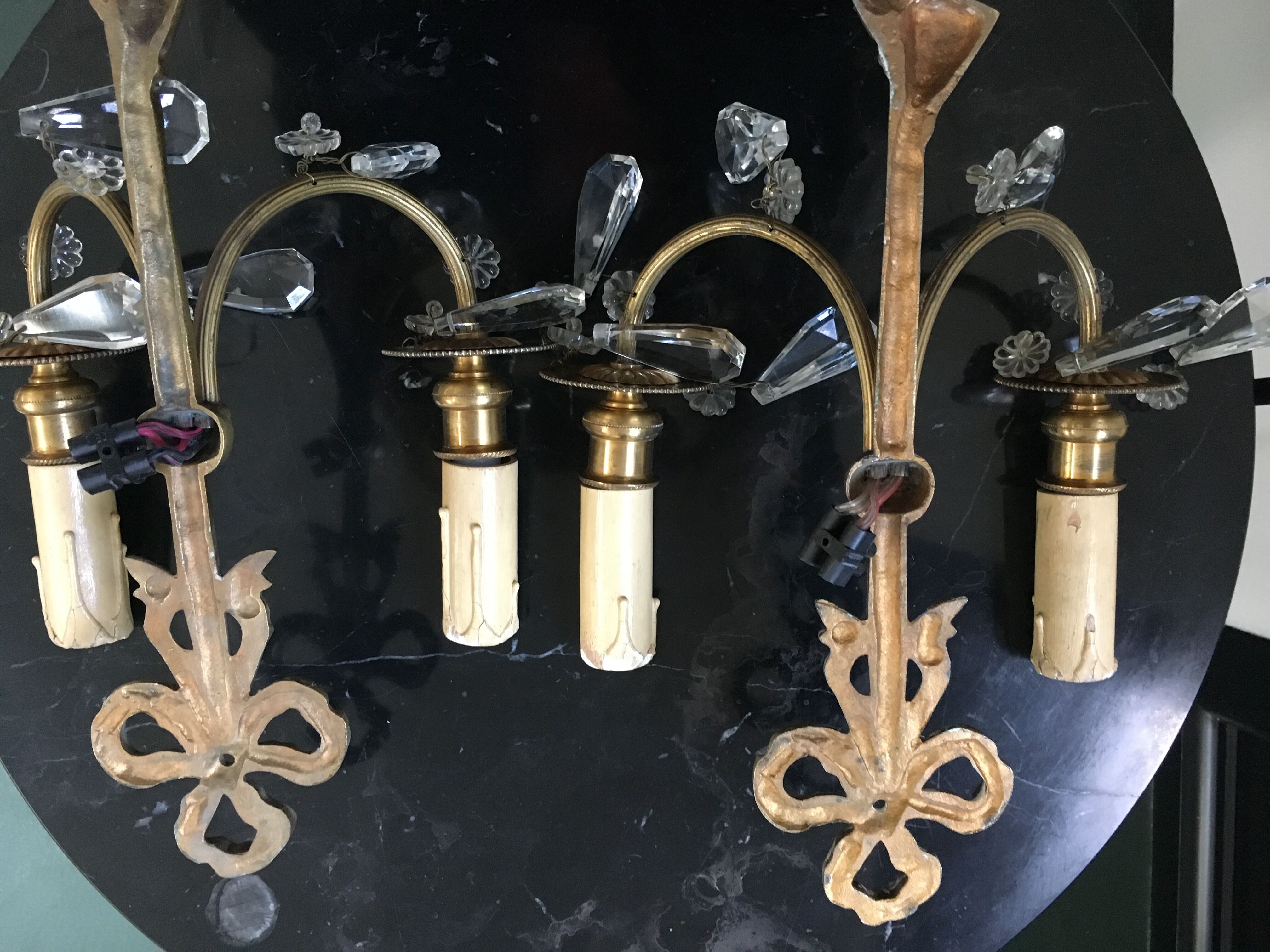 Paire d'appliques en bronze et pampilles
