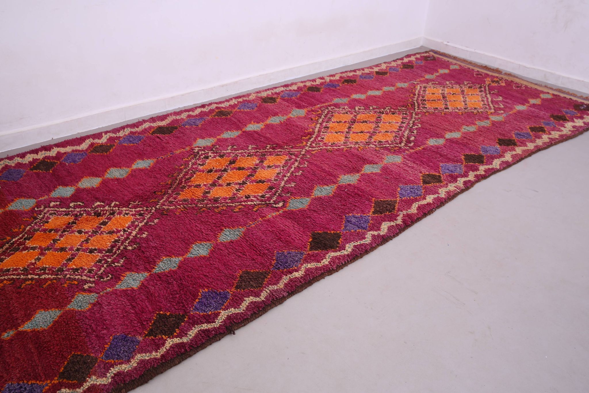 Large Burgundy Moroccan rug 196 x 472 cm - Vintage Moroccan Wool Rug Boho