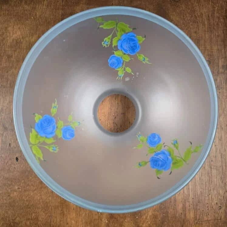 Vintage globe with blue flowers – Frosted glass lampshade in a romantic style
