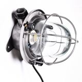 Industrial wall lamp
