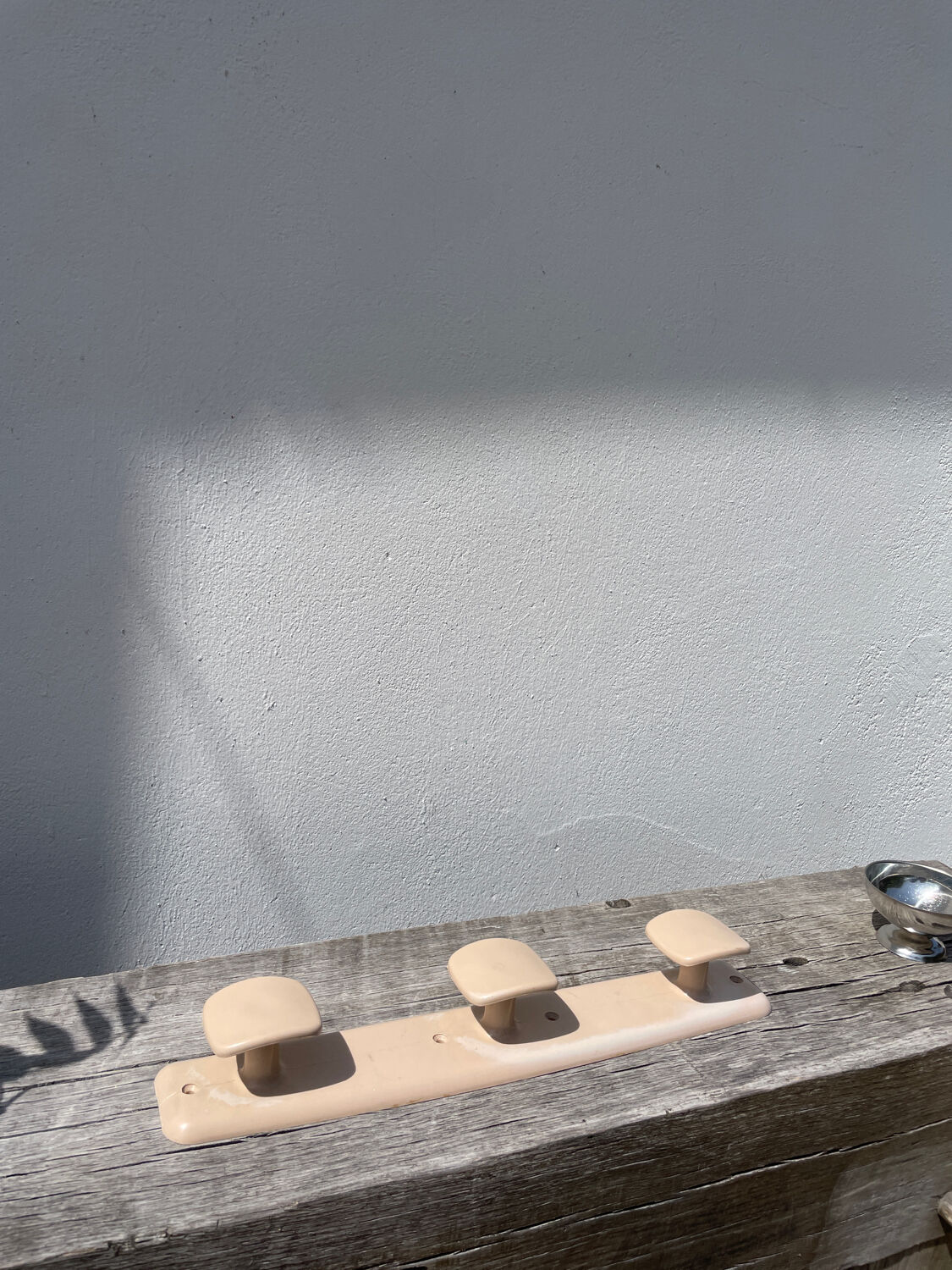 1950 Syla beige wall coat rack