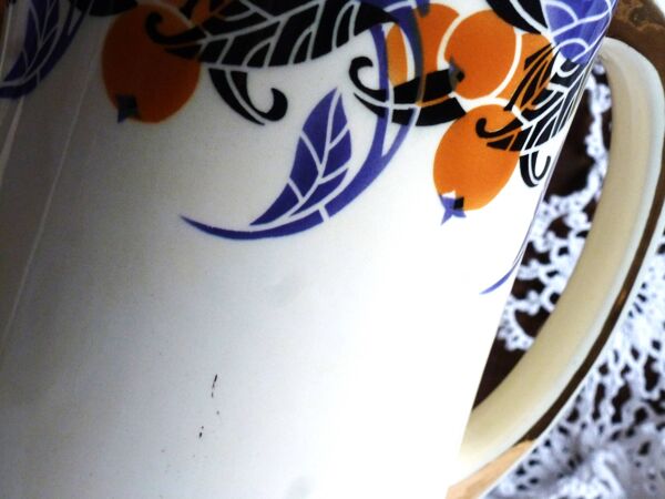 Broc vintage, broc de toilette céramique, pichet, décor salle de bains.