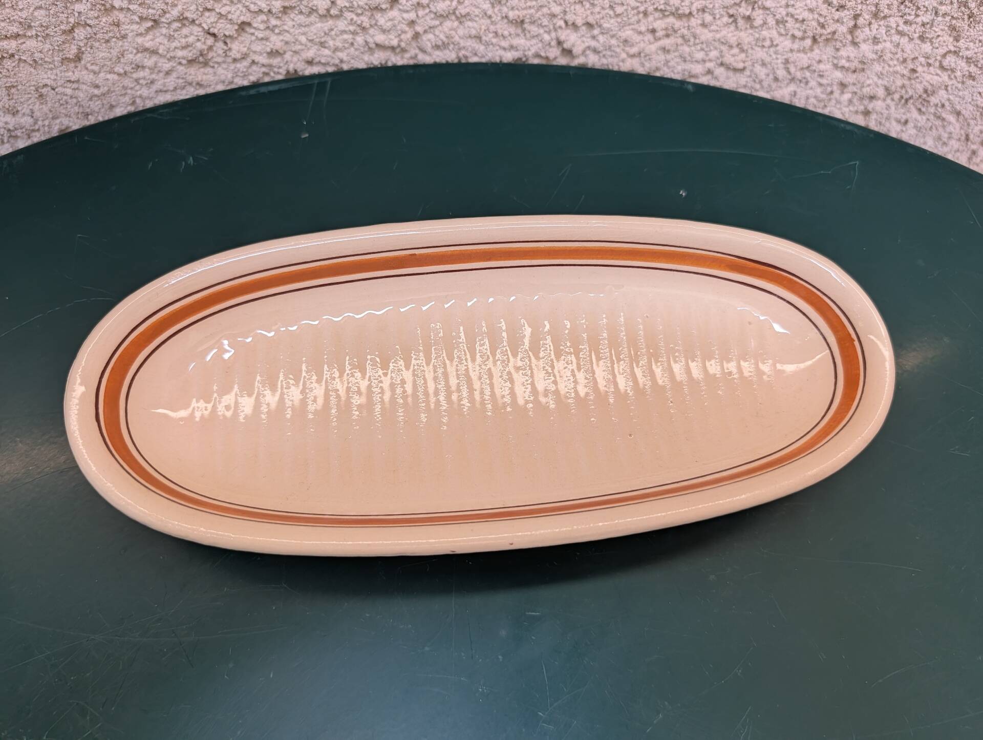 Ravier, oval Saint-Amand bowl from the 1950s in earthenware.