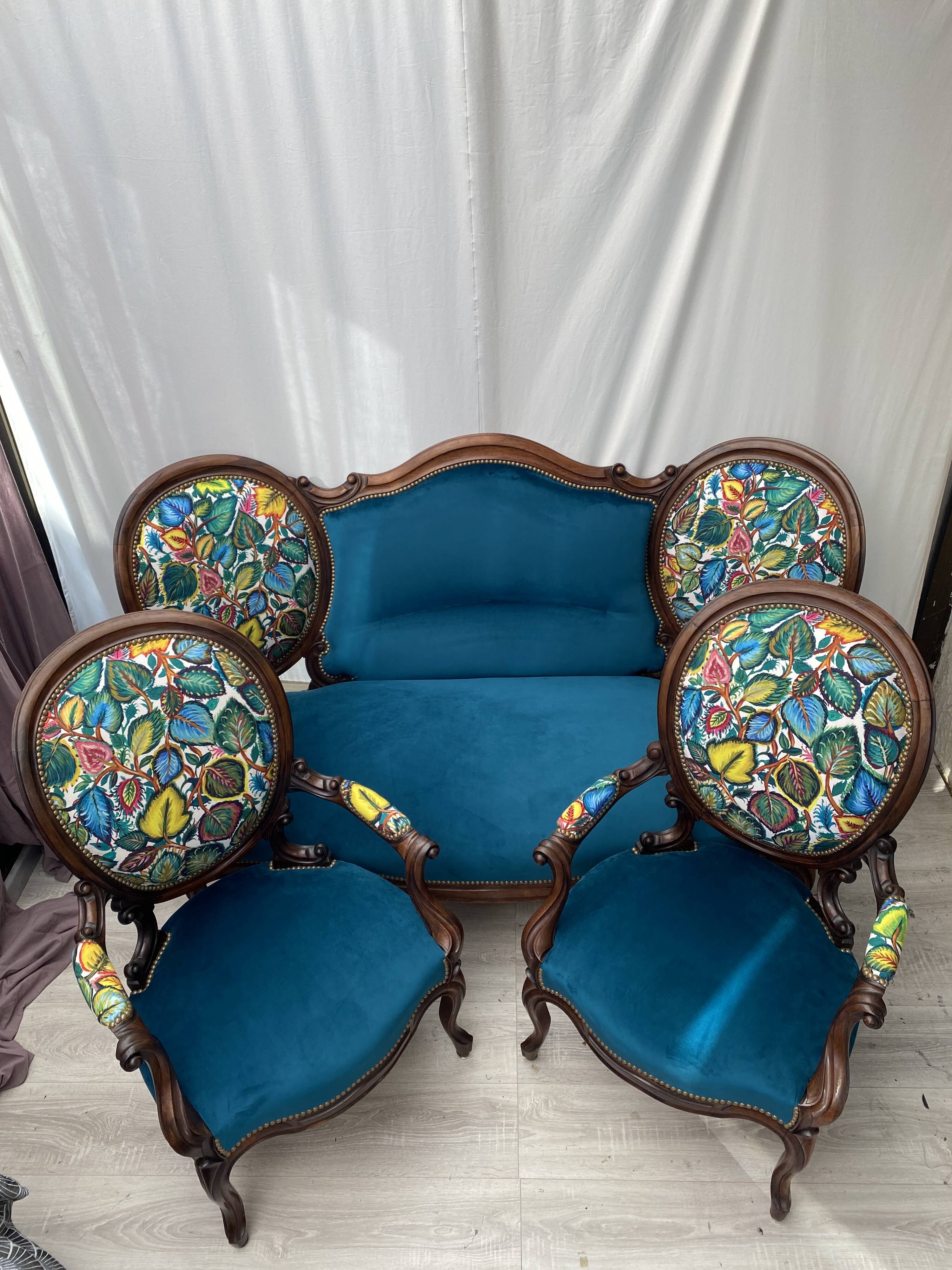 Paire de fauteuils cabriolet retapissés, années 30-40
