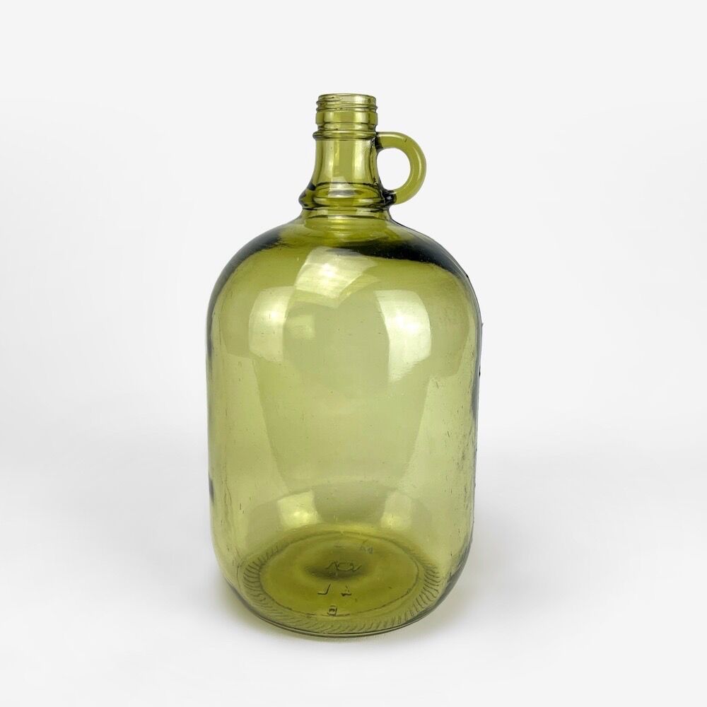 Bottle with handle 4 liters almond green