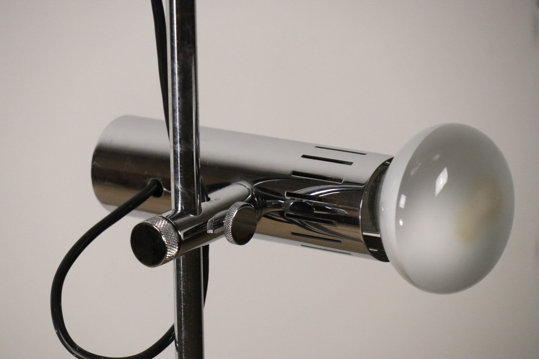 Vintage chrome metal floor lamp - 1970