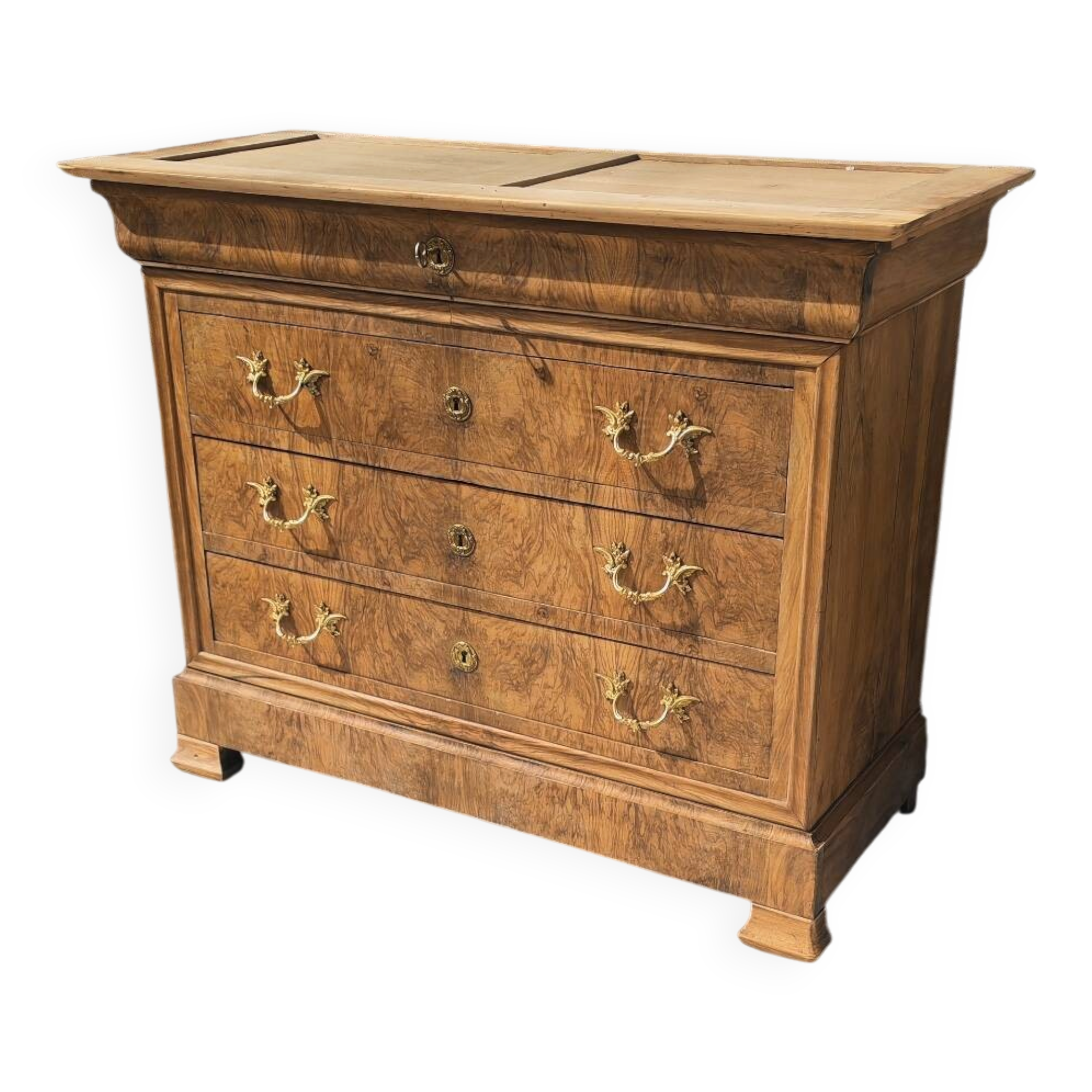 The Victorian Chest of Drawers