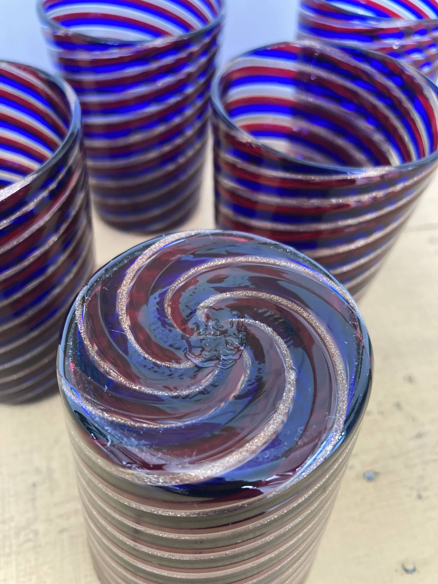 6 verres gobelets d'art Murano spirales tricolores