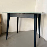 Compass leg table