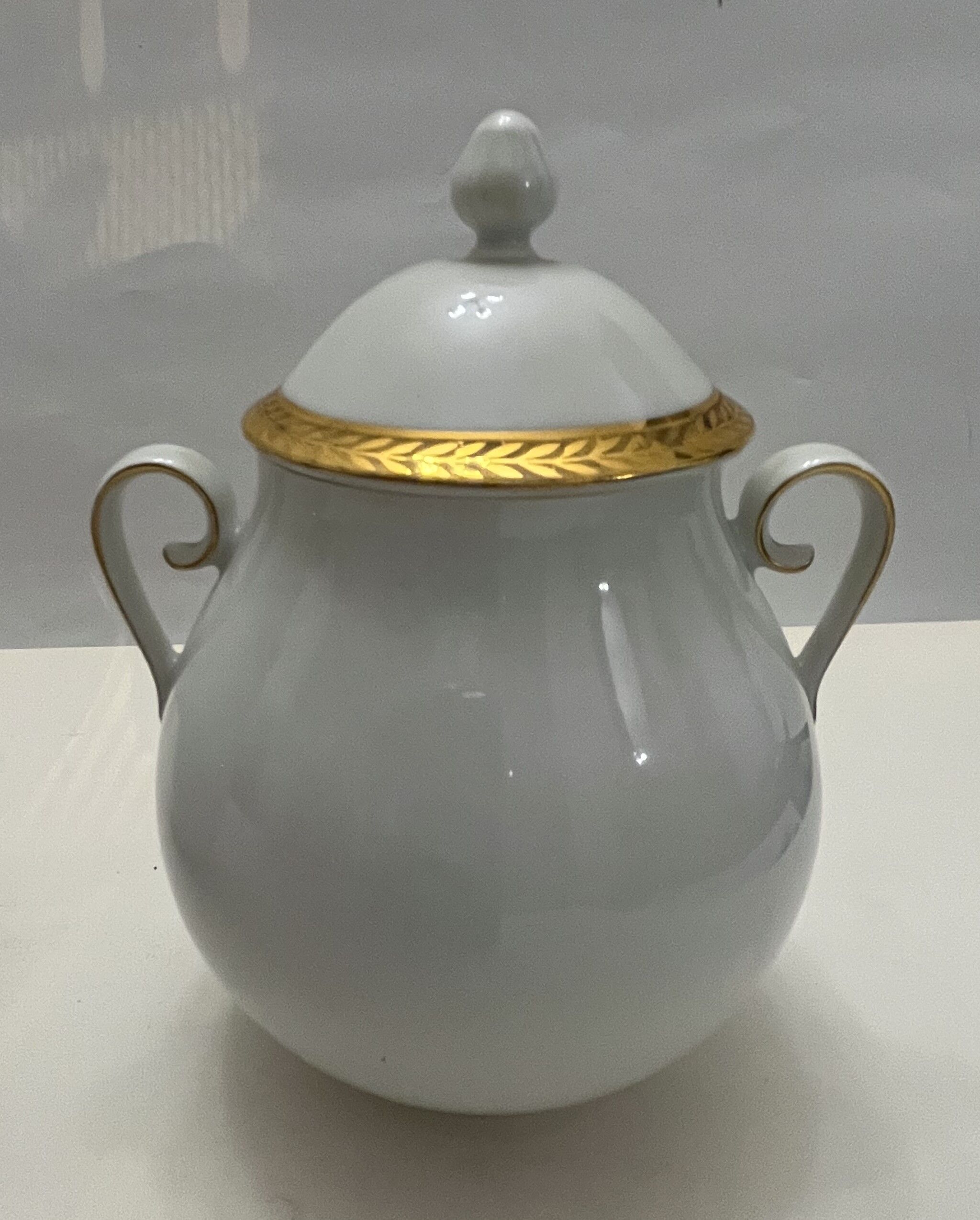 Porcelain sweetener and milk jug