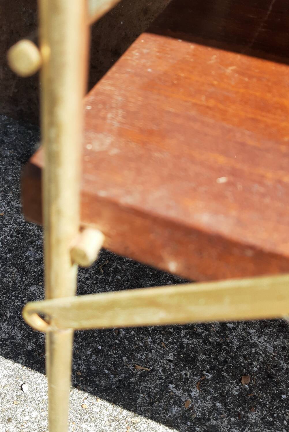 Etagère scandinave string, sur pied (ou mural) bois/ métal doré