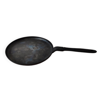 Cast iron pancake pan