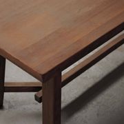 Grande table artisanale en chêne, France, vers 1970