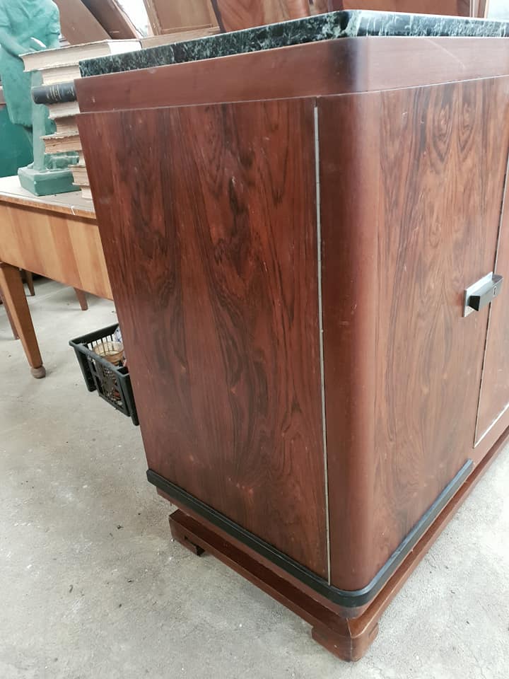 Art Deco mahogany string