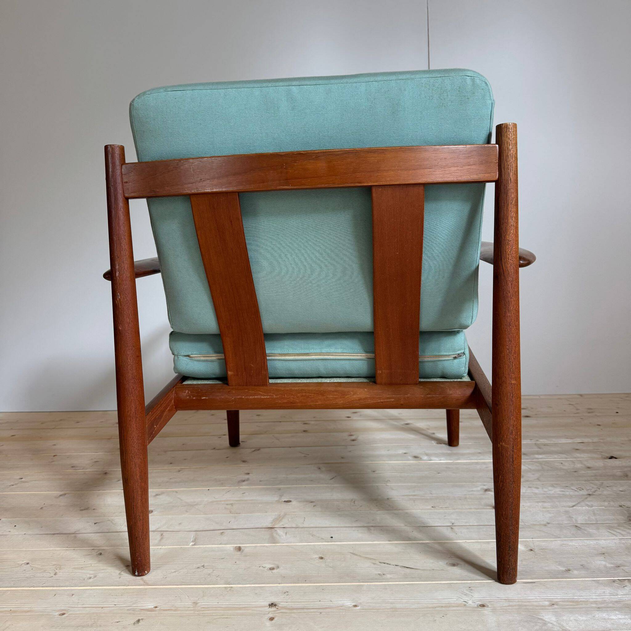 Grete Jalk armchair for France and Son, Denmark 1960