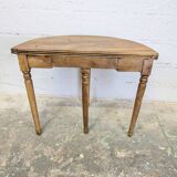 Half-moon table in walnut