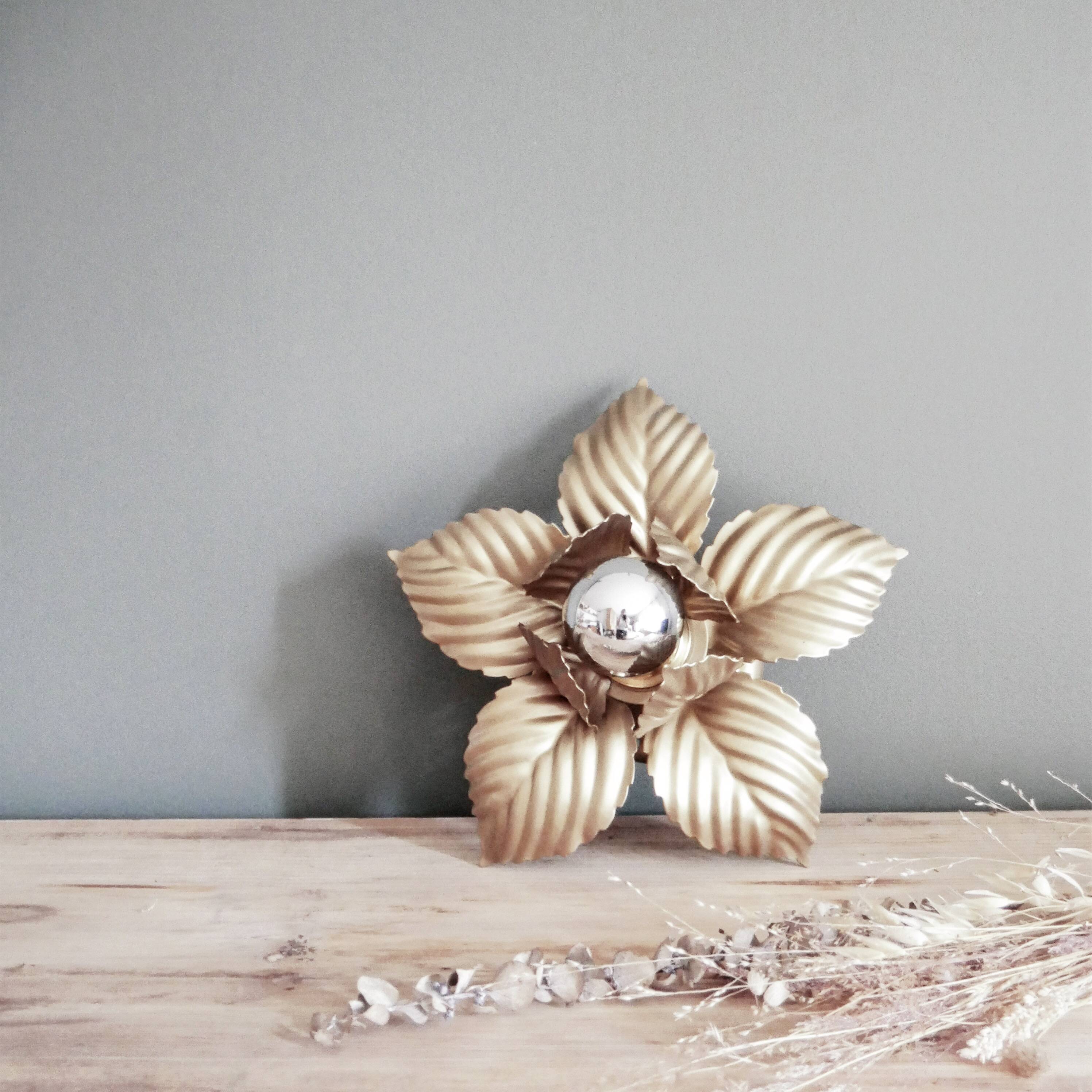 Vintage metal flower wall light