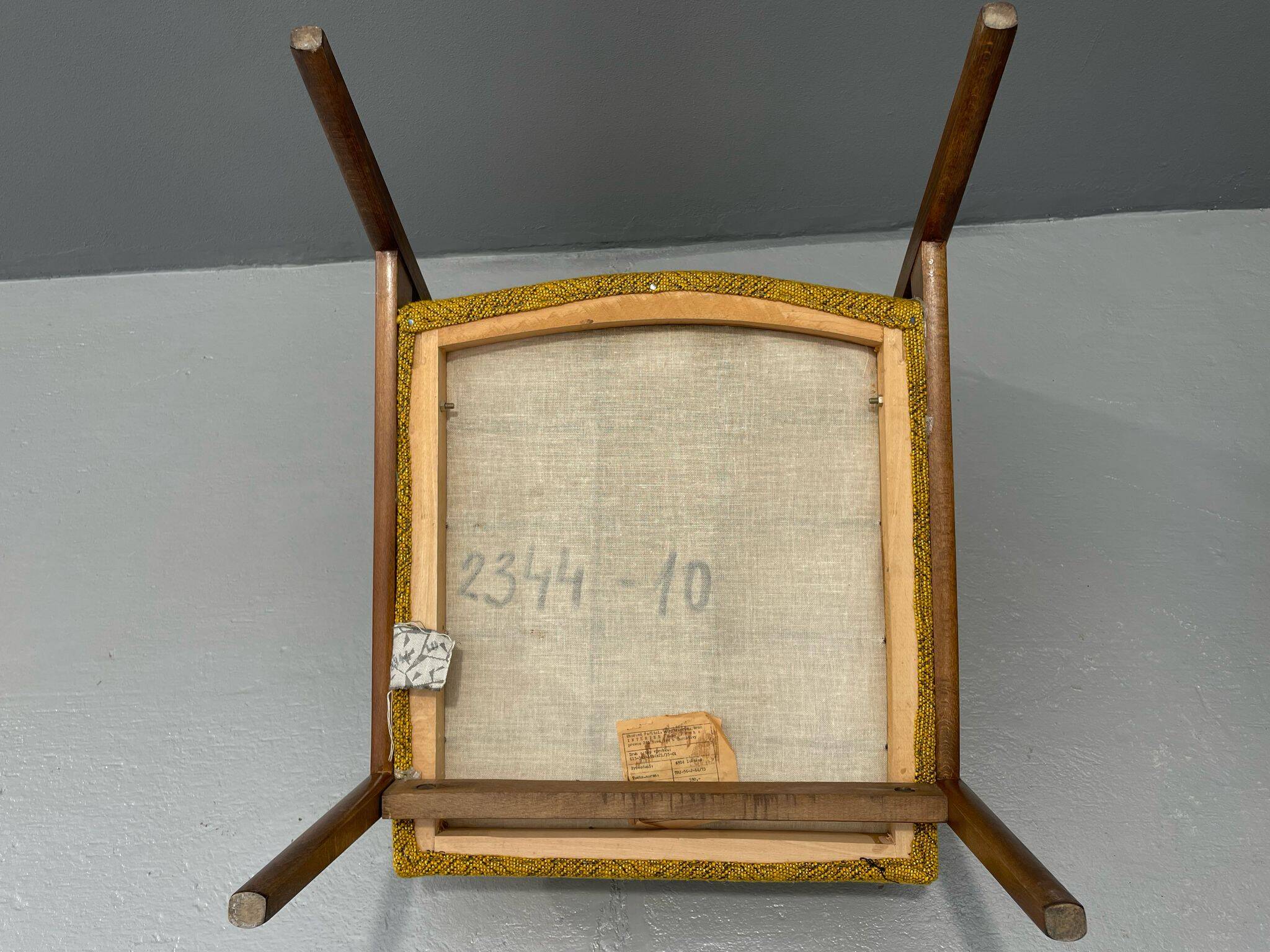 Fauteuils de Jiří Jiroutek – Interiér Praha, années 1960-70