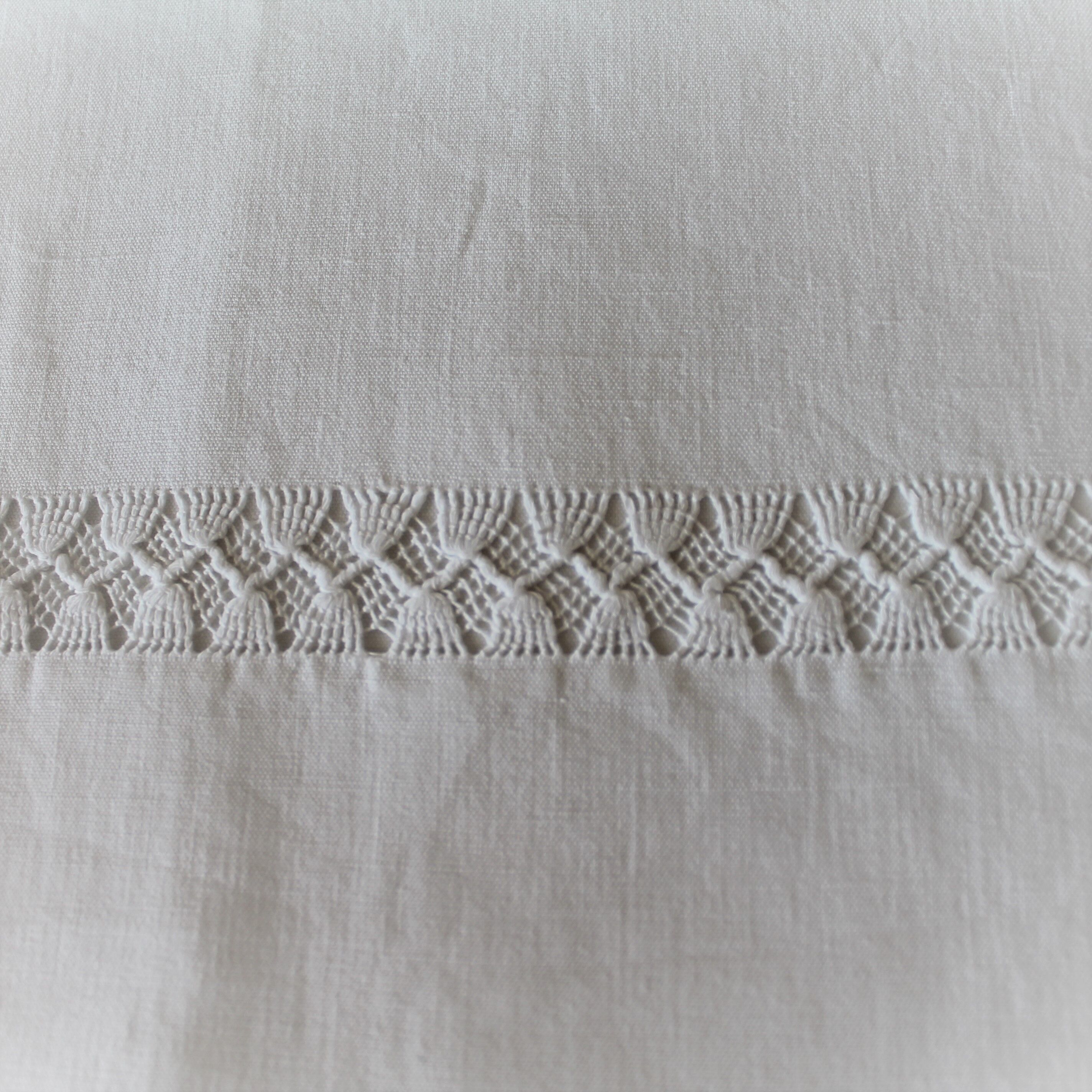 SHEET former in LIN early twentieth embroidered hand