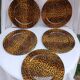 5 large flat plastic plates