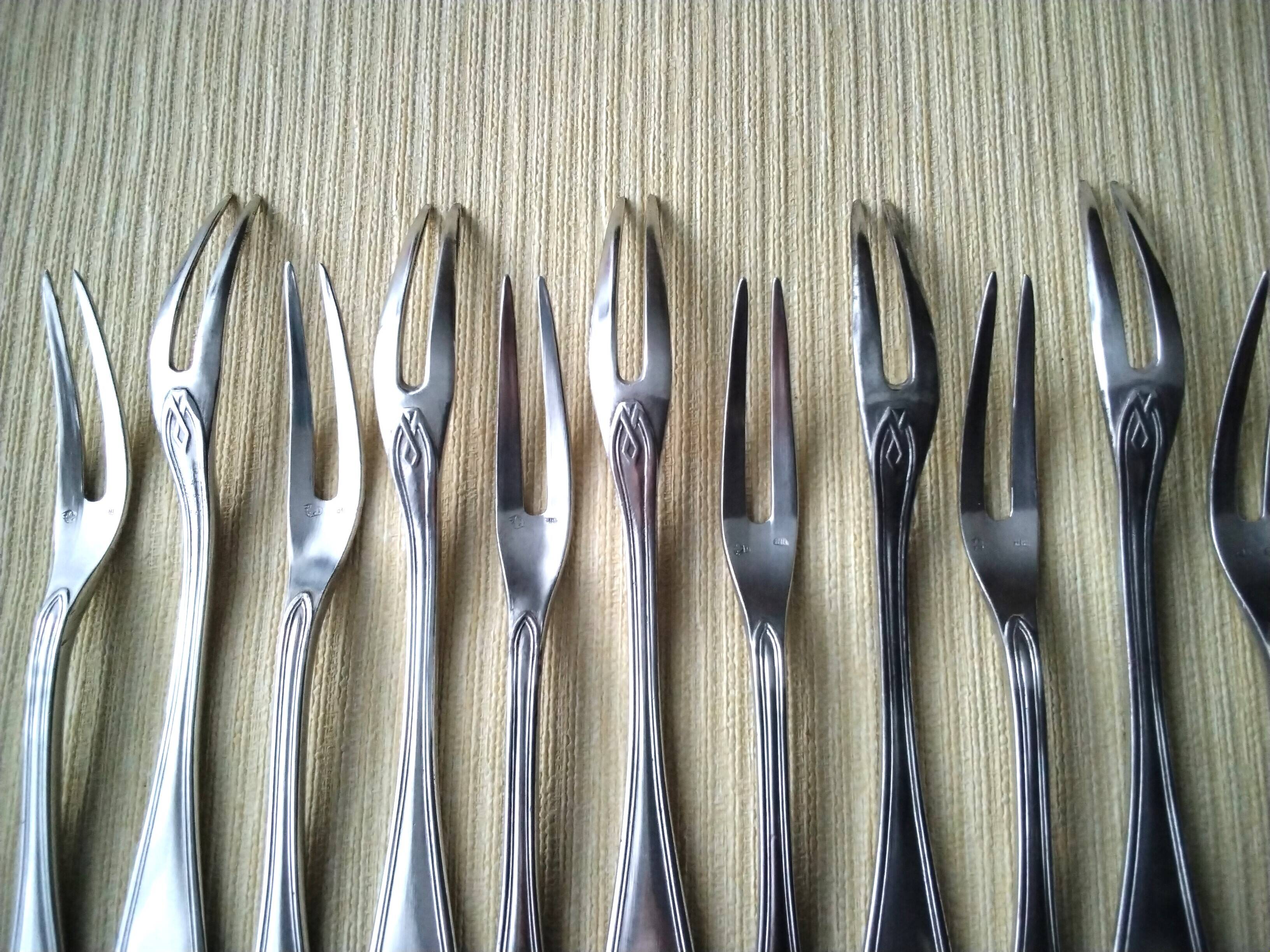 Box of 12 silver-plated metal snail forks Ravinet d'Enfert