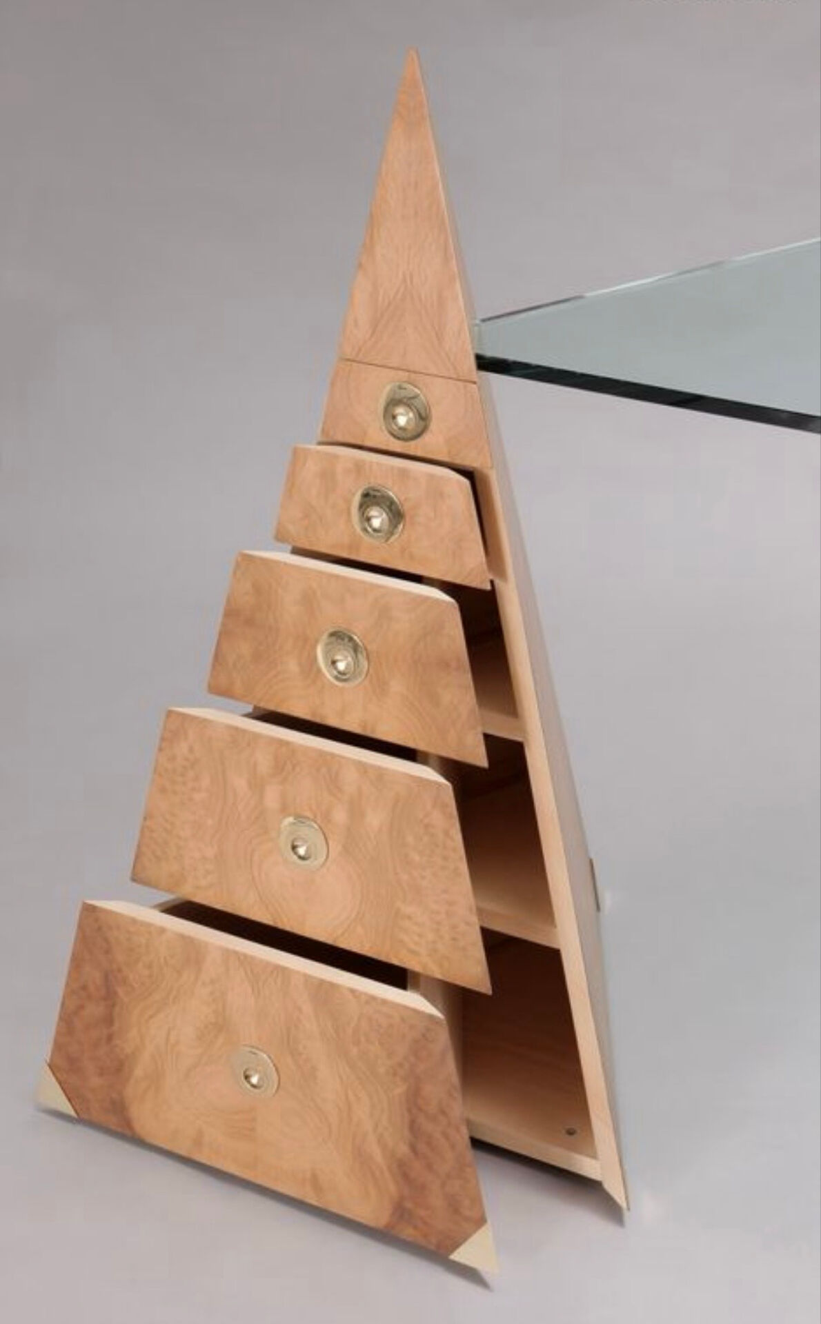 Bureau triangulaire sculptural – Pièce unique en loupes précieuses