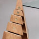 Bureau triangulaire sculptural – Pièce unique en loupes précieuses