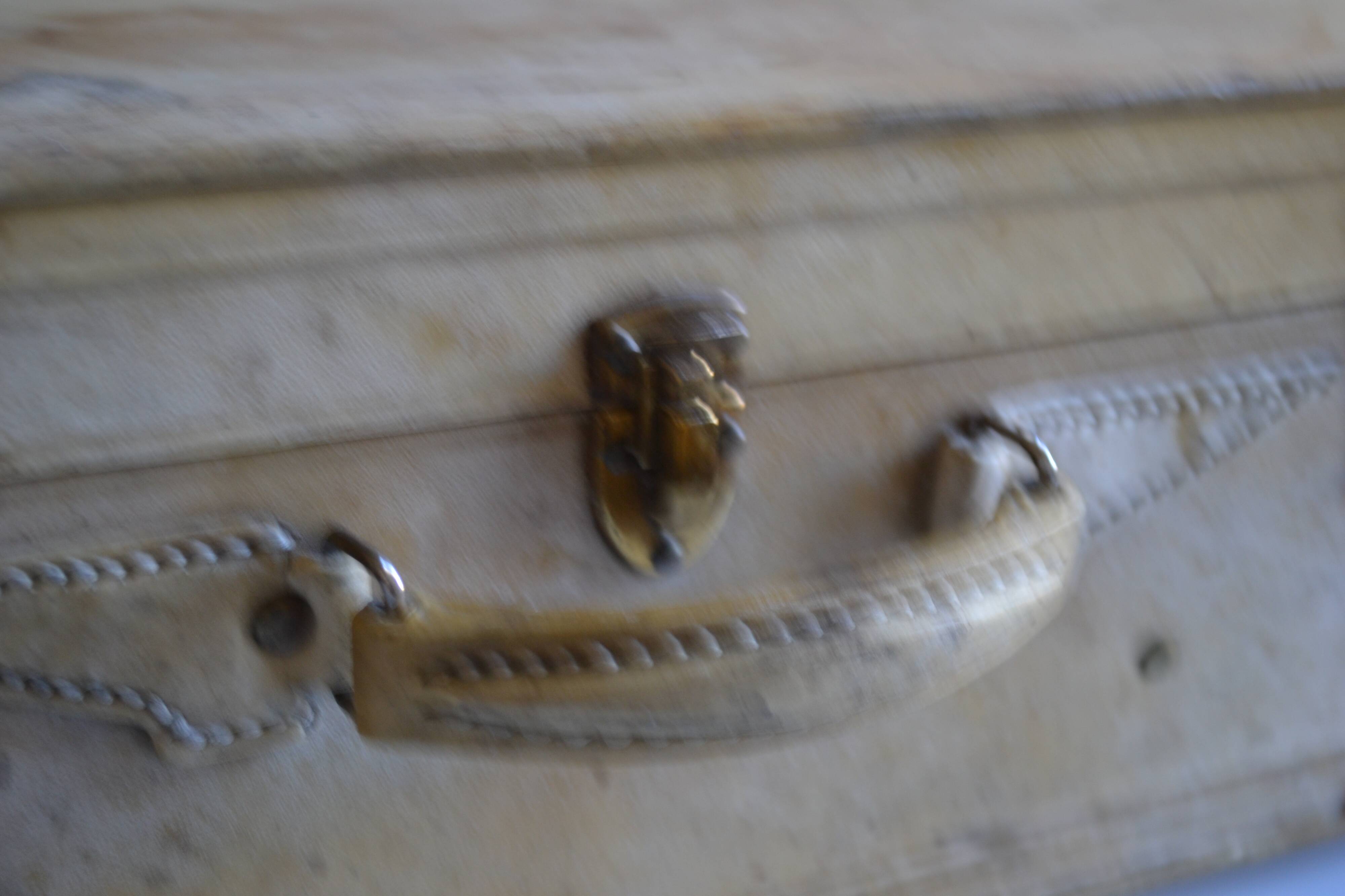Vintage leather suitcase 1950 house Allemand-Arniaud in Marseille