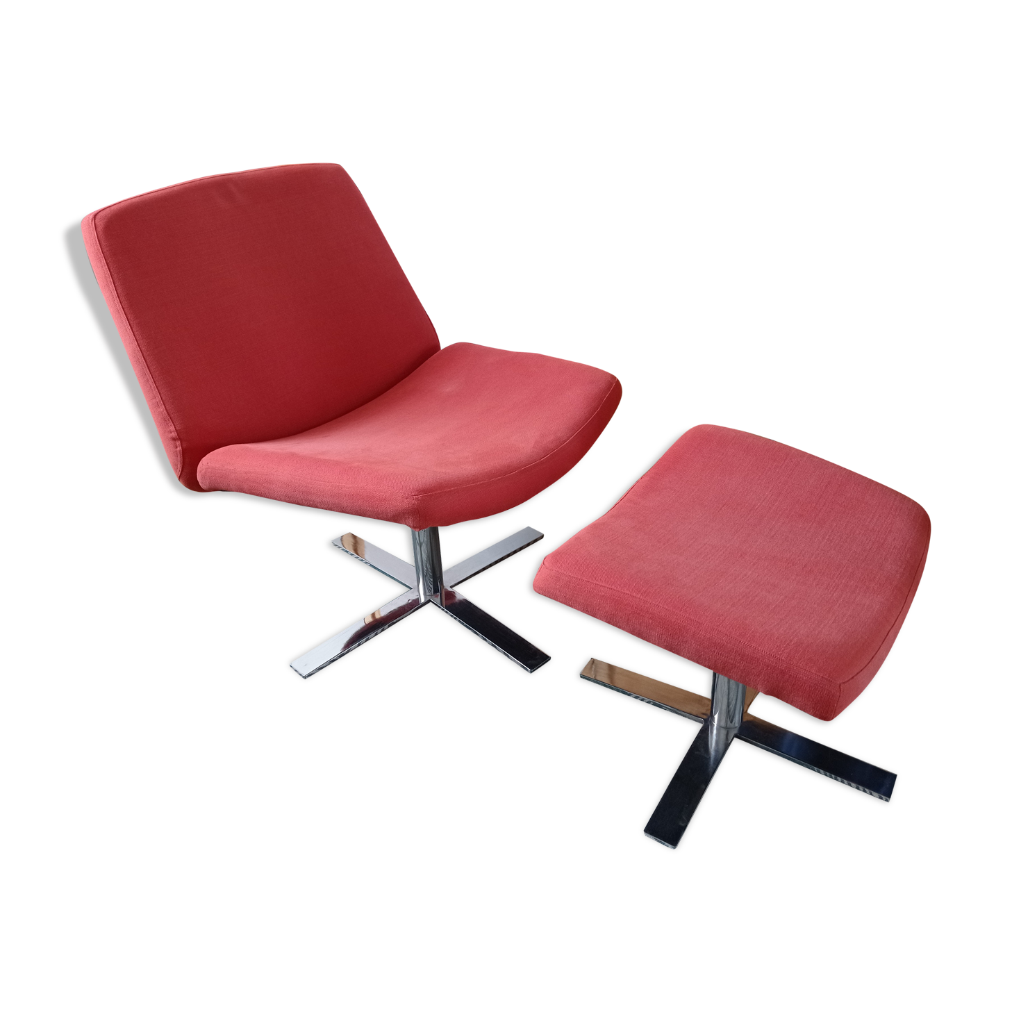 Fauteuil lounge pivotant et ottoman