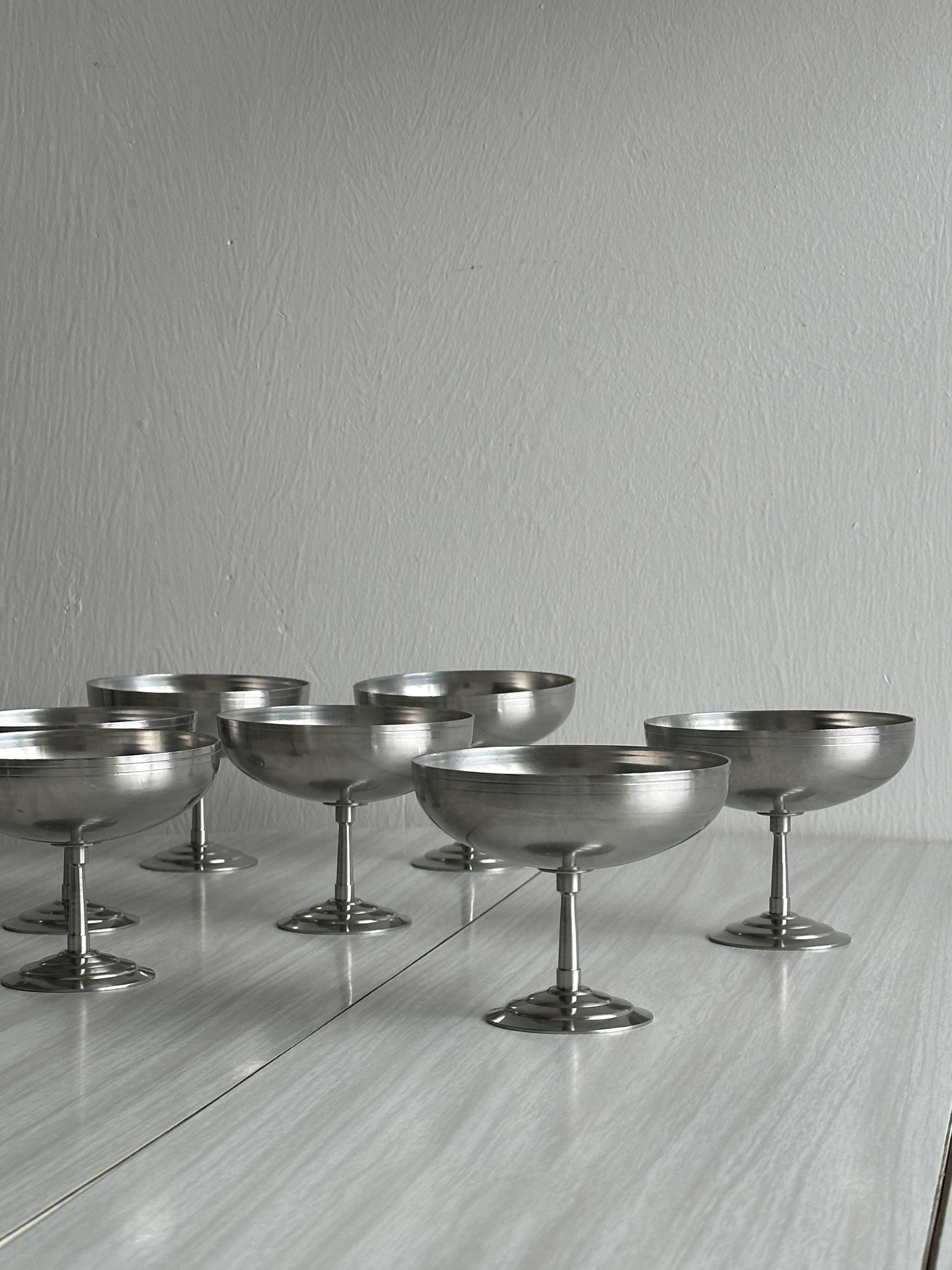 8 large stainless steel footed bowls Letang Remy