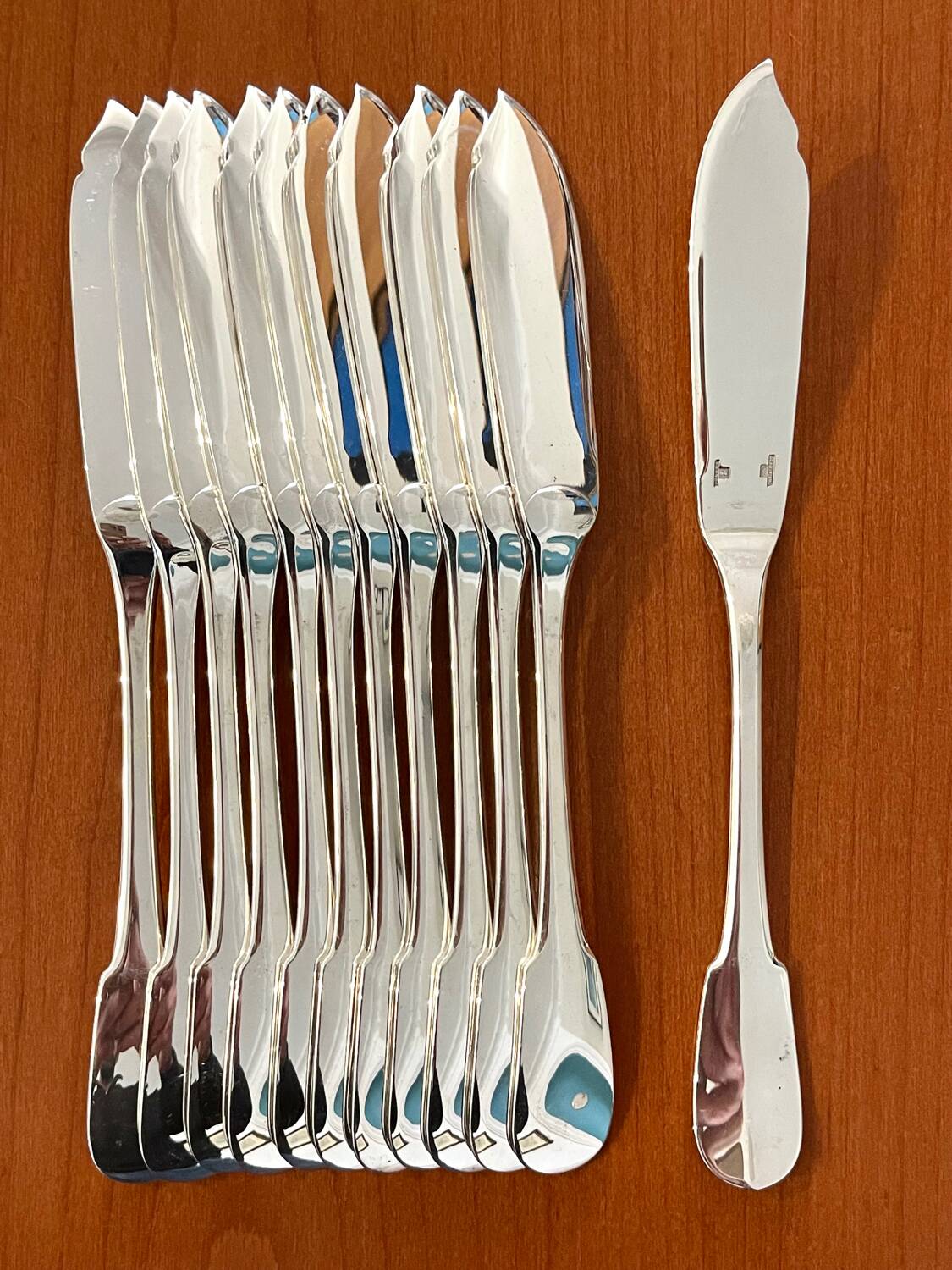 Christofle Cluny model fish cutlery, 12 forks, 12 knives, very good condition