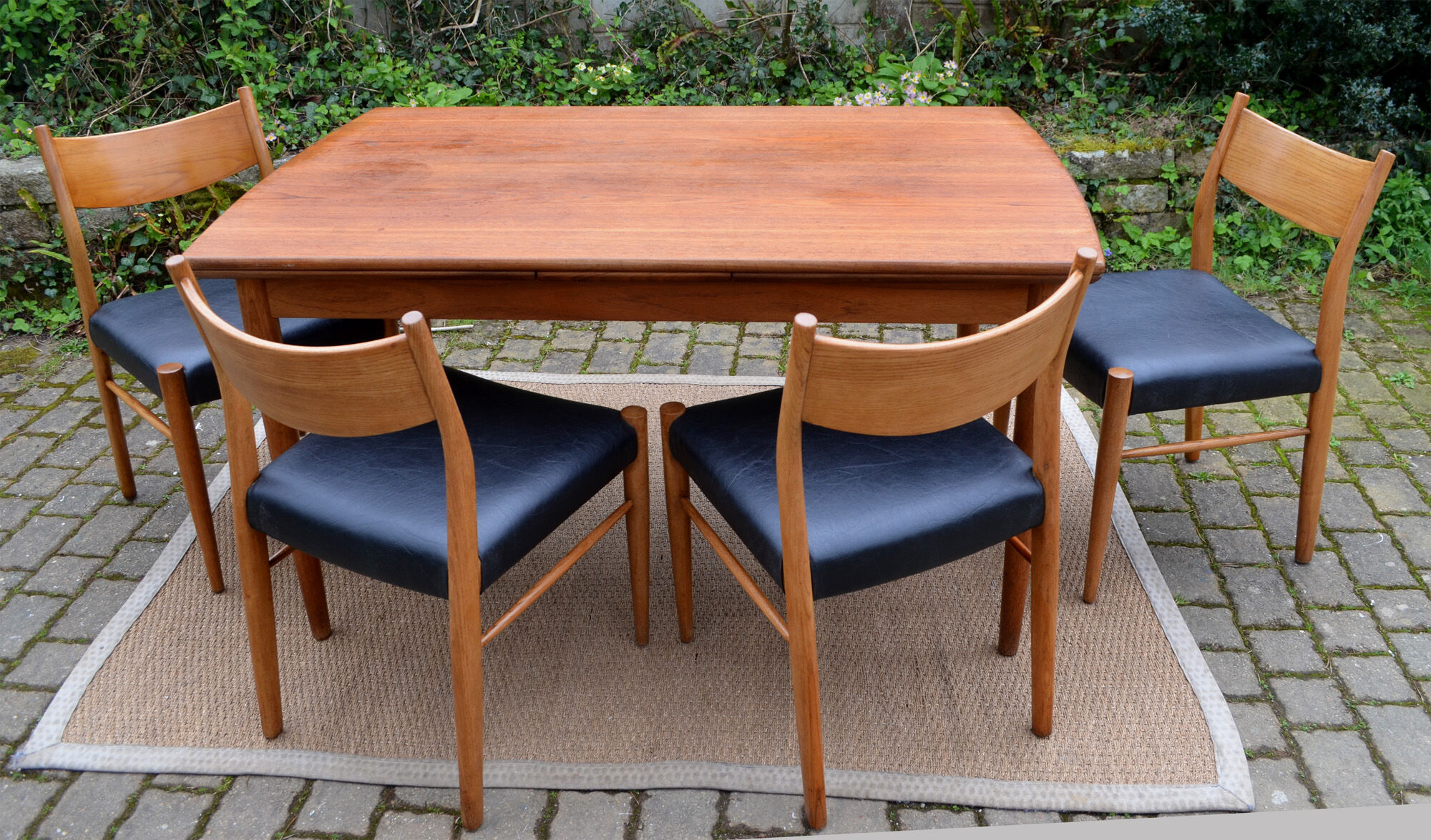 Set of 4 chairs Scandinavian