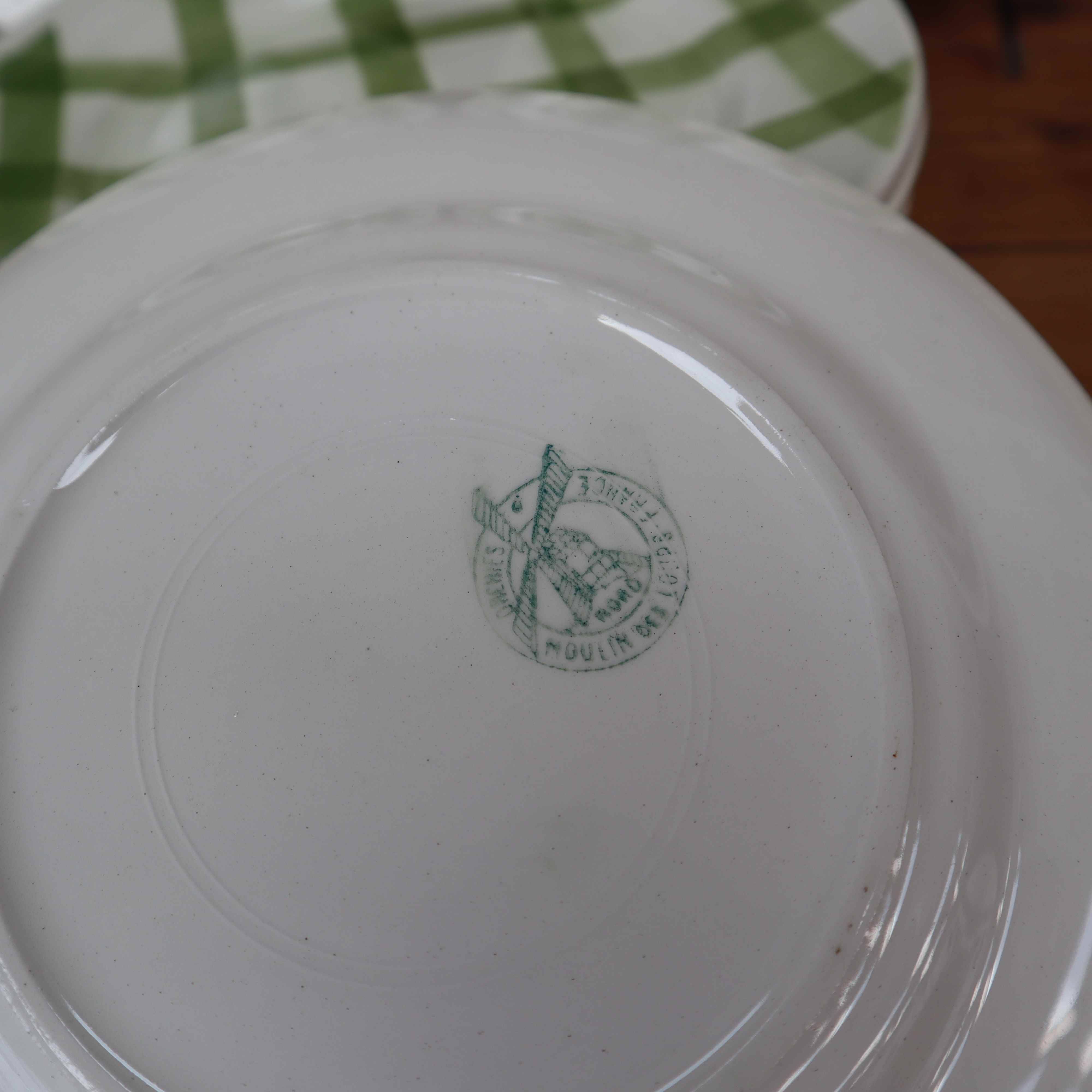 Set of 10 Moulin des Loups "Nappe" dessert plates