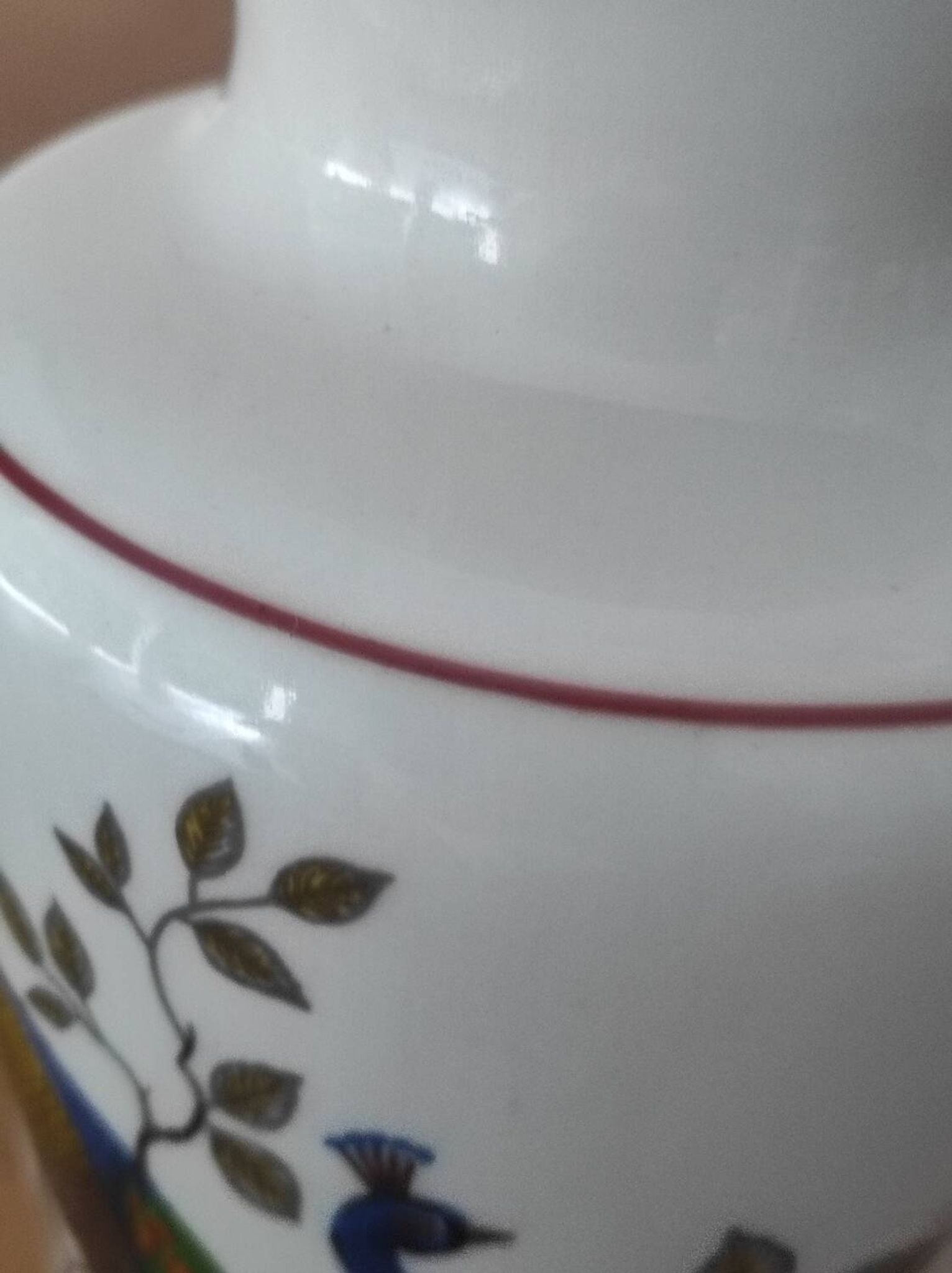 Porcelain vase with peacock decoration