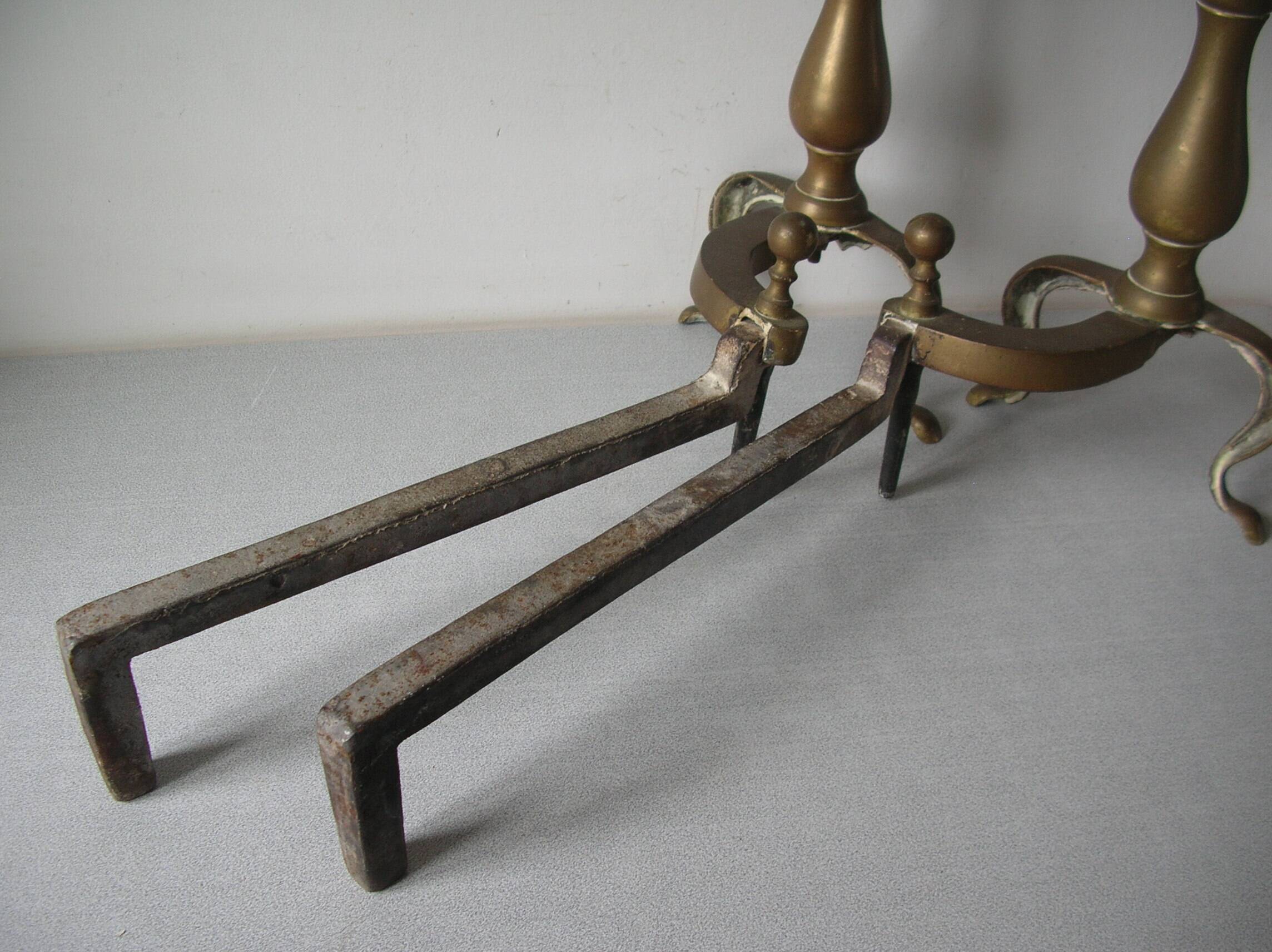 Old pair of articulated andirons in brass and metal 48 cm fireplace accessory